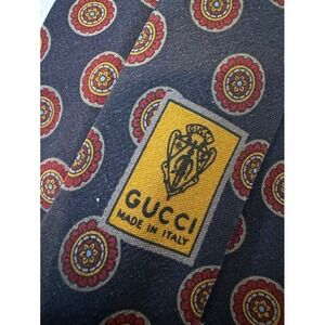 Vintage Gucci Silk Tie Made In Italy Navy Medallion Pattern Designer Classic